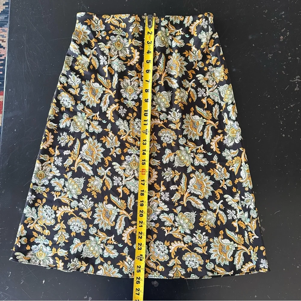 Ann Taylor floral skirt - Picture 5 of 5